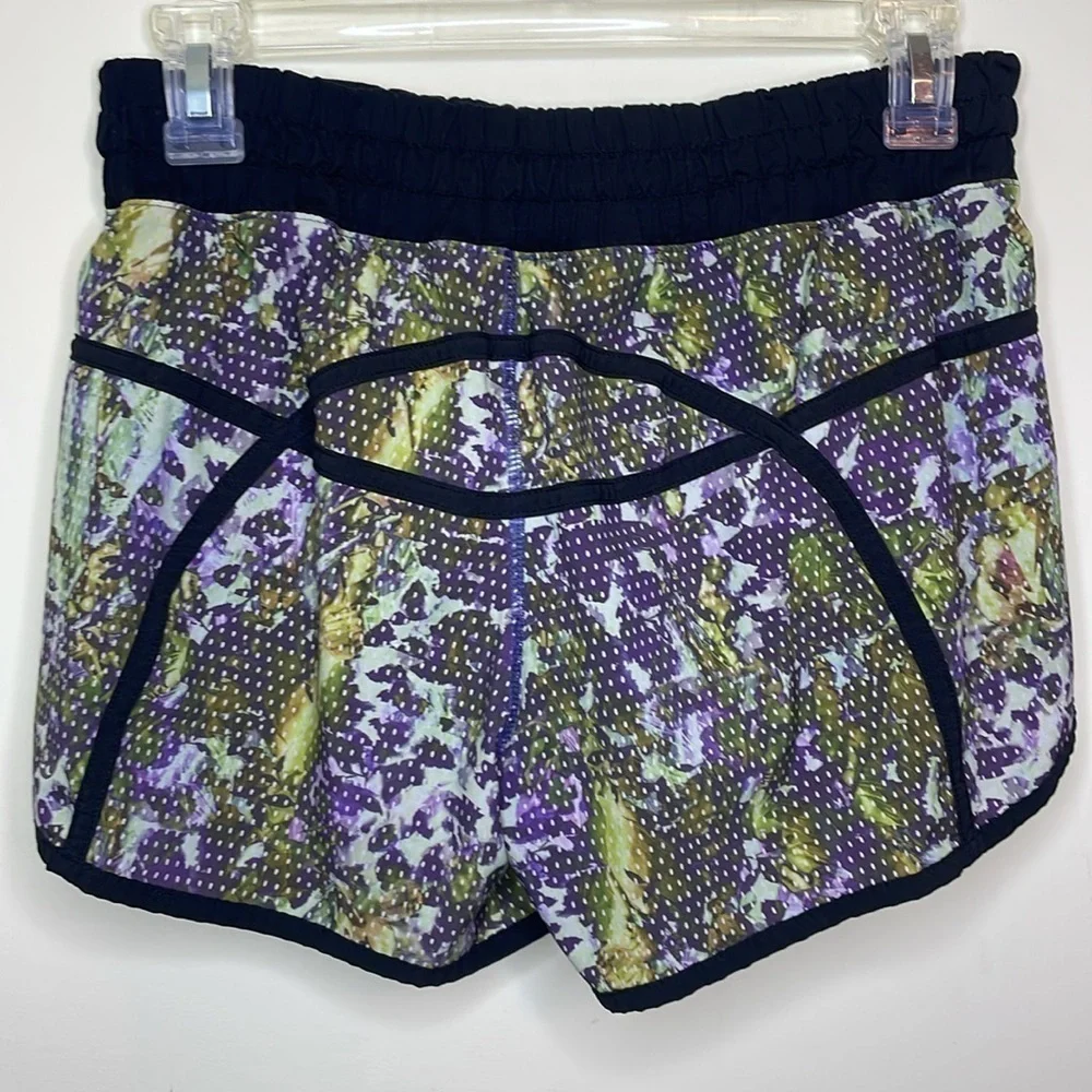 Lululemon Tracker Short III Floral Sport White